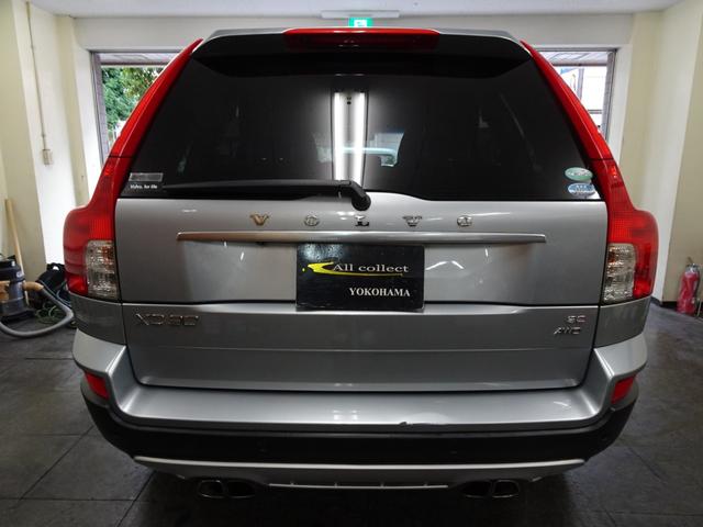XC90 3.2 Rデザイン 後期型 記録簿 禁煙車 スペアキー 7人乗 直列6気筒3200CC アイシン製6速AT HID Rデザイン専用19インチアルミホイール(10枚目)