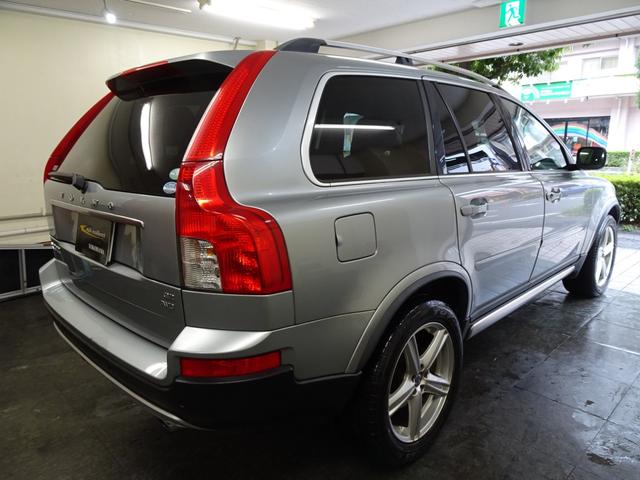XC90 3.2 Rデザイン 後期型 記録簿 禁煙車 スペアキー 7人乗 直列6気筒3200CC アイシン製6速AT HID Rデザイン専用19インチアルミホイール(15枚目)
