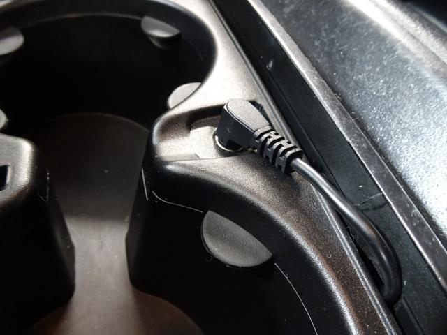 XC90 3.2 Rデザイン 後期型 記録簿 禁煙車 スペアキー 7人乗 直列6気筒3200CC アイシン製6速AT HID Rデザイン専用19インチアルミホイール(23枚目)