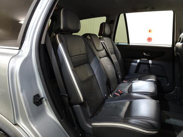 XC90 3.2 Rデザイン 後期型 記録簿 禁煙車 スペアキー 7人乗 直列6気筒3200CC アイシン製6速AT HID Rデザイン専用19インチアルミホイール(33枚目)