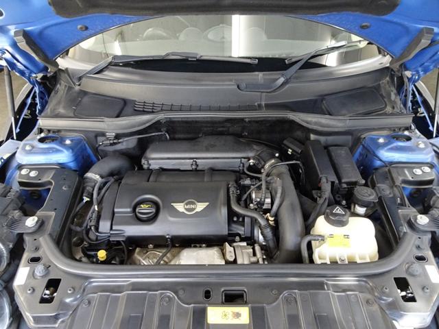 MINI クーパーS クロスオーバー 記録簿 禁煙車 スペアキー 純正アルミホイール HID ブラックモケットシート パドルシフト(18枚目)