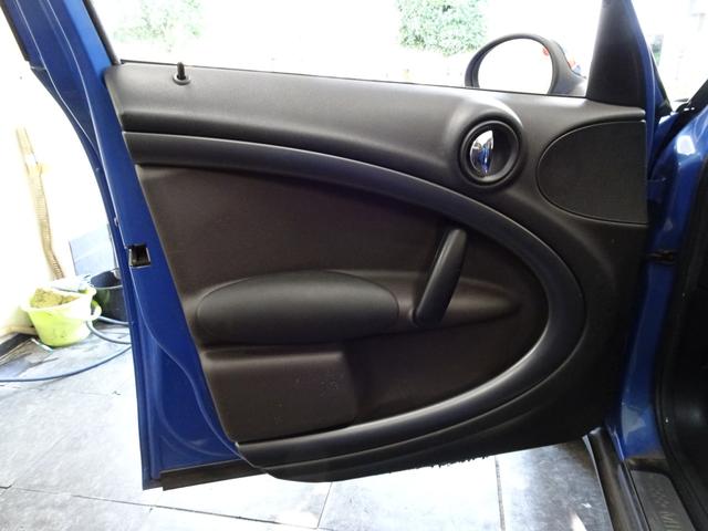 MINI クーパーS クロスオーバー 記録簿 禁煙車 スペアキー 純正アルミホイール HID ブラックモケットシート パドルシフト(26枚目)