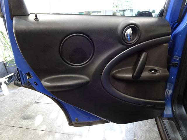 MINI クーパーS クロスオーバー 記録簿 禁煙車 スペアキー 純正アルミホイール HID ブラックモケットシート パドルシフト(27枚目)