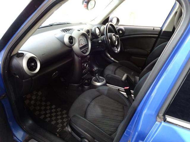 MINI クーパーS クロスオーバー 記録簿 禁煙車 スペアキー 純正アルミホイール HID ブラックモケットシート パドルシフト(32枚目)