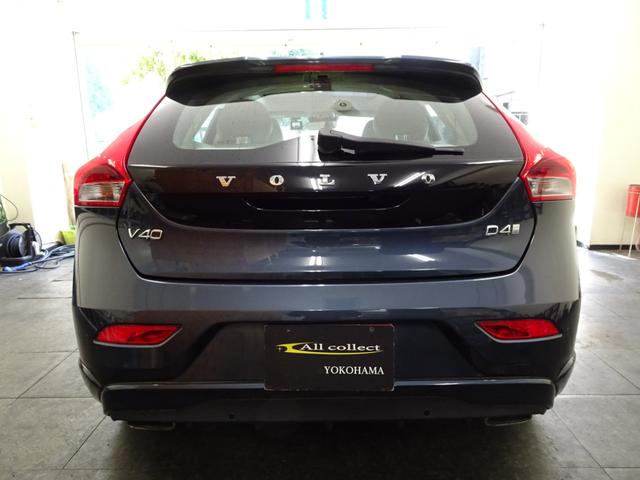 V40 D4 インスクリプション 後期型 記録簿 禁煙車 衝突軽減ブレーキ ブラインドスポット レーンキープ 直列4気筒2000CCディーゼルターボ アイシン製8速AT パノラマガラスルーフ(6枚目)