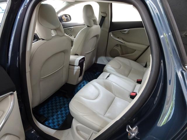 V40 D4 インスクリプション 後期型 記録簿 禁煙車 衝突軽減ブレーキ ブラインドスポット レーンキープ 直列4気筒2000CCディーゼルターボ アイシン製8速AT パノラマガラスルーフ(35枚目)