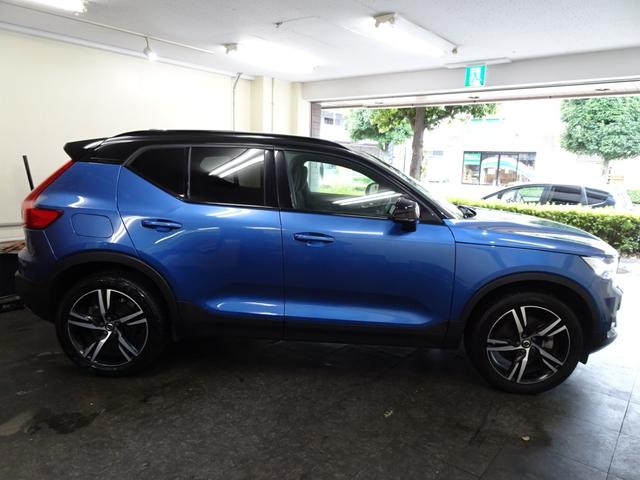 XC40 T4 AWD Rデザイン 記録簿 禁煙車 評価点4.5点 衝突軽減ブレーキ ブラインドスポット(BLIS) レーンキープ パイロットアシスト 直列4気筒2000CCターボ アイシン製8速AT カープレイ(11枚目)