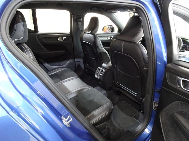 XC40 T4 AWD Rデザイン 記録簿 禁煙車 評価点4.5点 衝突軽減ブレーキ ブラインドスポット(BLIS) レーンキープ パイロットアシスト 直列4気筒2000CCターボ アイシン製8速AT カープレイ(34枚目)