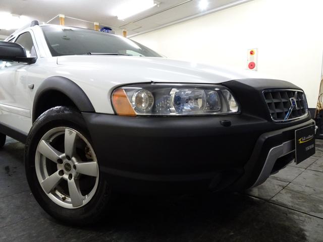 ＸＣ７０ ２．５Ｔ　記録簿　禁煙車　後期型　２００５年モデル　スペアキー　直列５気筒２５２０ＣＣターボ　アイシン製５速ＡＴ　ガラスサンルーフ　社外１８インチアルミ（7枚目）