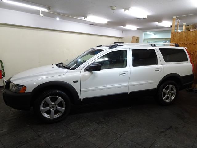 ＸＣ７０ ２．５Ｔ　記録簿　禁煙車　後期型　２００５年モデル　スペアキー　直列５気筒２５２０ＣＣターボ　アイシン製５速ＡＴ　ガラスサンルーフ　社外１８インチアルミ（13枚目）