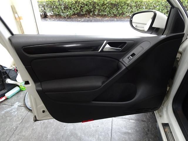 ゴルフ GTI 下取車 記録簿 禁煙車 スペアキー 7速DSG パドルシフト(29枚目)