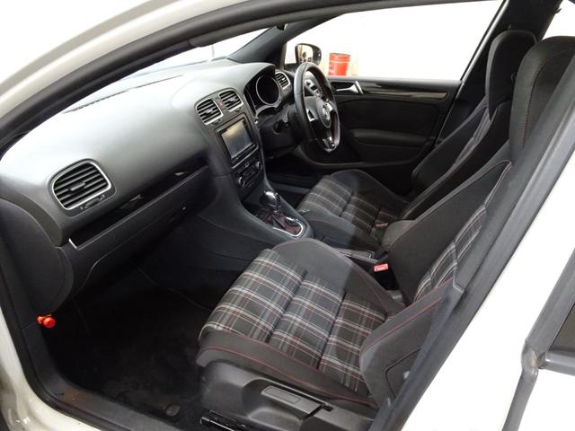 ゴルフ GTI 下取車 記録簿 禁煙車 スペアキー 7速DSG パドルシフト(35枚目)