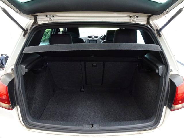 ゴルフ GTI 下取車 記録簿 禁煙車 スペアキー 7速DSG パドルシフト(41枚目)