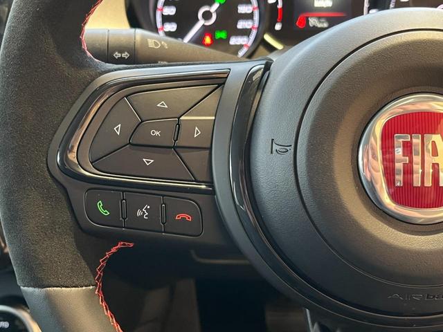 ５００Ｘ スポーツ　アダプティブクルーズコントロール　衝突軽減ブレーキ　レーンキープアシスト　Ｃａｒｐａｌｙ　Ｂｌｕｅｔｏｏｔｈ　バックカメラ　クリアランスソナー　ＬＥＤヘッドライト　純正１９インチアルミ　当店デモカー（25枚目）