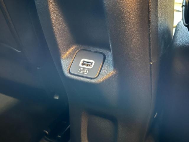 ５００Ｘ スポーツ　アダプティブクルーズコントロール　衝突軽減ブレーキ　レーンキープアシスト　Ｃａｒｐａｌｙ　Ｂｌｕｅｔｏｏｔｈ　バックカメラ　クリアランスソナー　ＬＥＤヘッドライト　純正１９インチアルミ　当店デモカー（32枚目）