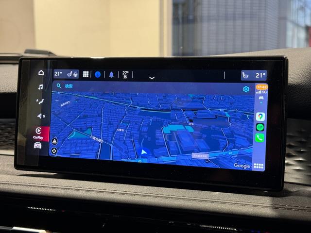 トナーレ プラグインハイブリッドＱ４　ヴェローチェ　アダプティブクルーズコントロール　衝突軽減ブレーキ　レーンキープアシスト　ブラックレザー　純正ナビ　全周囲カメラ　Ｃａｒｐｌａｙ　ｈａｒｍａｎ／ｃａｒｄｏｎ　純正２０インチＡＷ　当店デモカー（10枚目）