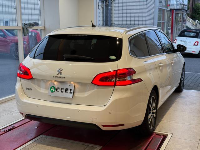 ３０８ ＳＷ　アリュール　アダプティブクルーズコントロール　衝突軽減ブレーキ　レーンキープアシスト　ガラスルーフ　純正ナビ　バックカメラ　Ｃａｒｐｌａｙ　前後ドライブレコーダー　クリアランスソナー　純正１６インチアルミ（5枚目）