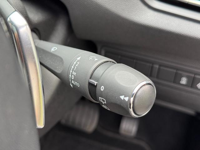 ３０８ ＳＷ　アリュール　アダプティブクルーズコントロール　衝突軽減ブレーキ　レーンキープアシスト　ガラスルーフ　純正ナビ　バックカメラ　Ｃａｒｐｌａｙ　前後ドライブレコーダー　クリアランスソナー　純正１６インチアルミ（37枚目）
