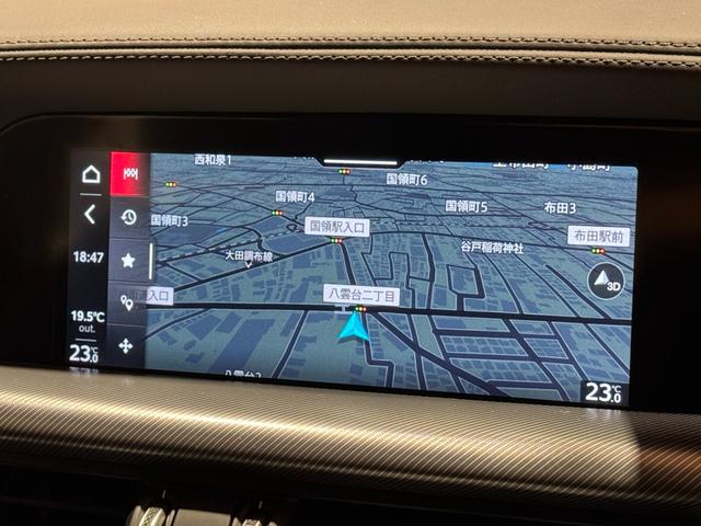 ステルヴィオ ２．０ターボ　Ｑ４ヴェローチェ　アダプティブクルーズコントロール　衝突軽減ブレーキ　レーンキープアシスト　黒革シート　純正ナビ　バックカメラ　Ｃａｒｐｌａｙ　Ｆシートヒーター　パワーバックドア　純正２１インチアルミ　現行モデル（8枚目）