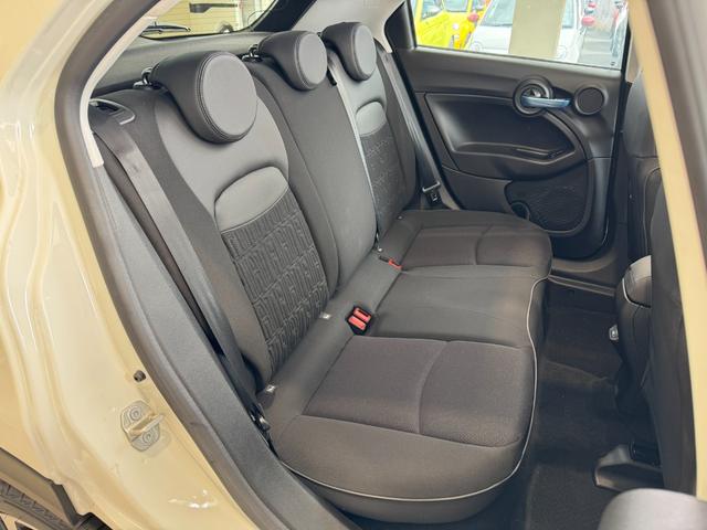 ５００Ｘ ブレッザ　５０台限定車　当店デモカー　Ｃａｒｐｌａｙ　Ｂｌｕｅｔｏｏｔｈ　バックカメラ　クリアランスソナー　ＬＥＤヘッドライト　アダプティブクルーズコントロール　レーンキープアシスト　衝突軽減ブレーキ（33枚目）