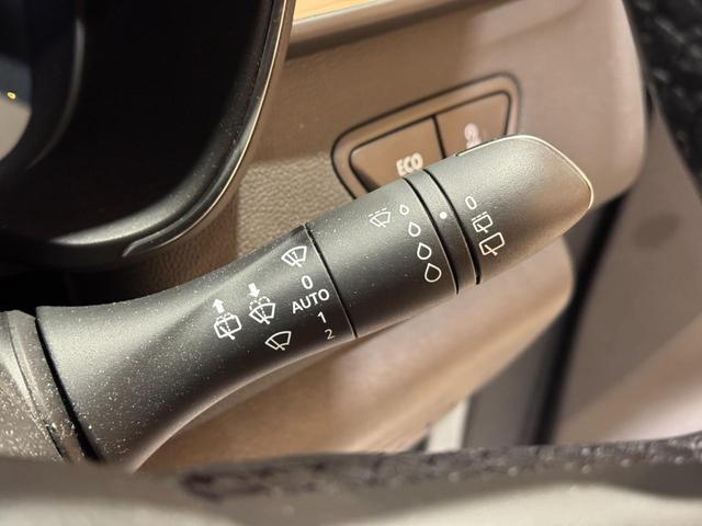 カジャー ボーズ　クルーズコントロール　レーンキープアシスト　衝突軽減ブレーキガラスルーフ　Ｃａｒｐｌａｙ　Ｂｌｕｅｔｏｏｔｈ　Ｂカメラ　ハーフレザーシート　ＬＥＤヘッドライト　クリアランスソナー　純正１９インチアルミ（33枚目）