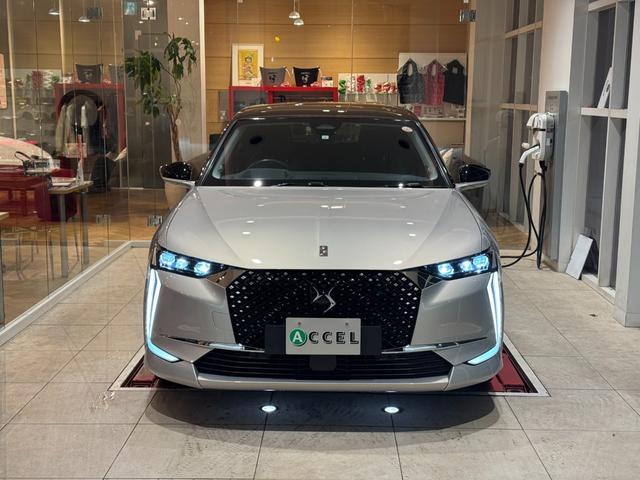 ＤＳ４ リヴォリ　ブルーＨＤｉ　弊社下取車　黒革シート　純正ナビ　全周囲カメラ　Ｃａｒｐｌａｙ　Ｂｌｕｅｔｏｏｔｈ　ＦＯＣＡＬサウンド　パワーバックドア　ＬＥＤヘッドライト　純正１９インチアルミ（3枚目）
