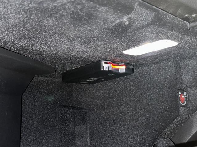 ＤＳ４ リヴォリ　ブルーＨＤｉ　弊社下取車　黒革シート　純正ナビ　全周囲カメラ　Ｃａｒｐｌａｙ　Ｂｌｕｅｔｏｏｔｈ　ＦＯＣＡＬサウンド　パワーバックドア　ＬＥＤヘッドライト　純正１９インチアルミ（12枚目）