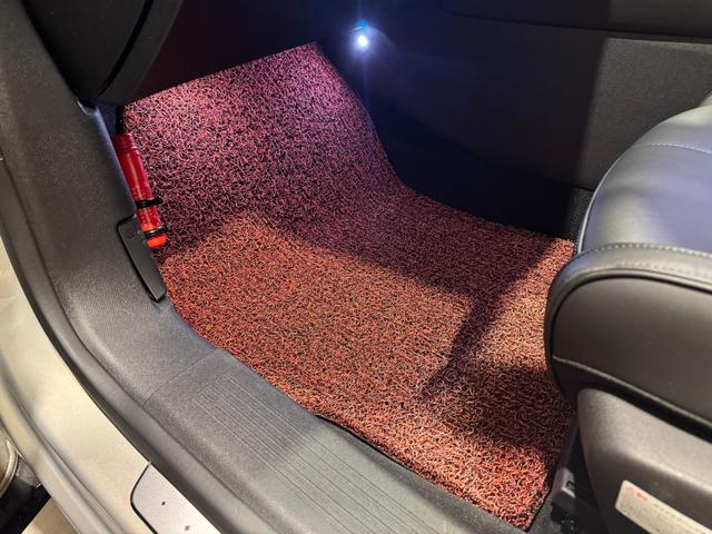 ＤＳ４ リヴォリ　ブルーＨＤｉ　弊社下取車　黒革シート　純正ナビ　全周囲カメラ　Ｃａｒｐｌａｙ　Ｂｌｕｅｔｏｏｔｈ　ＦＯＣＡＬサウンド　パワーバックドア　ＬＥＤヘッドライト　純正１９インチアルミ（39枚目）