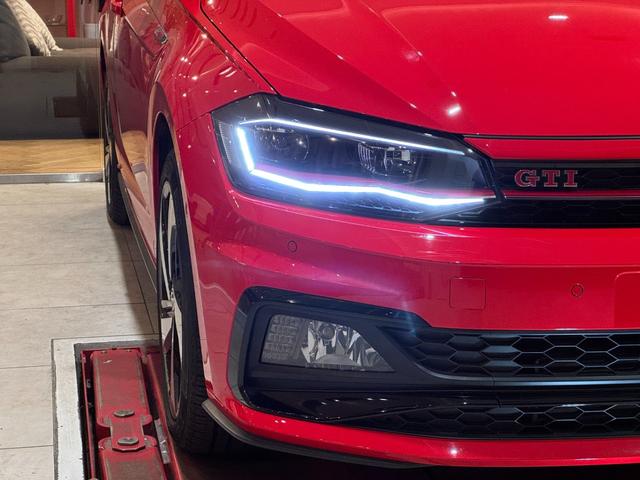 ポロGTI ベースグレード アダプティブクルーズコントロール 衝突軽減ブレーキ 純正ナビ バックカメラ 前後ドラレコ ETC Carplay Bluetooth 前後センサー 純正17インチアルミ(4枚目)