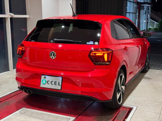 ポロGTI ベースグレード アダプティブクルーズコントロール 衝突軽減ブレーキ 純正ナビ バックカメラ 前後ドラレコ ETC Carplay Bluetooth 前後センサー 純正17インチアルミ(5枚目)