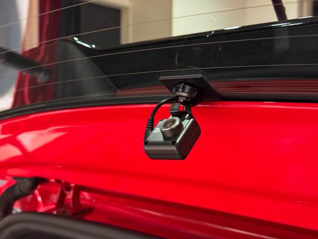 ポロGTI ベースグレード アダプティブクルーズコントロール 衝突軽減ブレーキ 純正ナビ バックカメラ 前後ドラレコ ETC Carplay Bluetooth 前後センサー 純正17インチアルミ(8枚目)