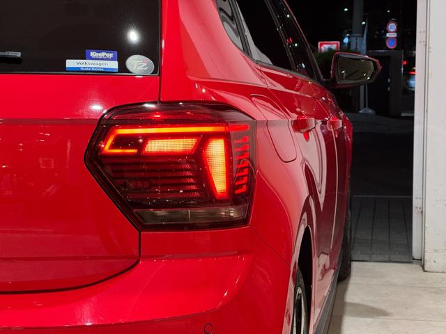 ポロGTI ベースグレード アダプティブクルーズコントロール 衝突軽減ブレーキ 純正ナビ バックカメラ 前後ドラレコ ETC Carplay Bluetooth 前後センサー 純正17インチアルミ(13枚目)