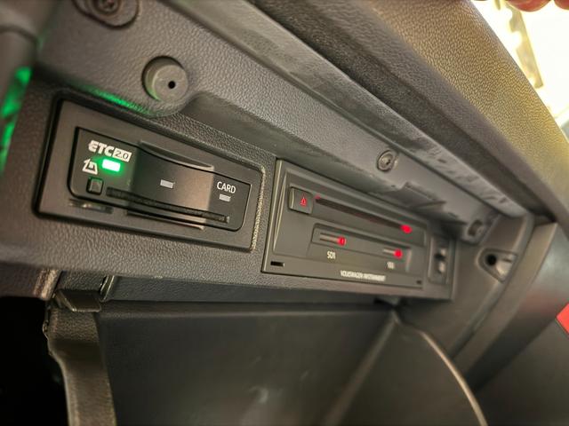 ポロGTI ベースグレード アダプティブクルーズコントロール 衝突軽減ブレーキ 純正ナビ バックカメラ 前後ドラレコ ETC Carplay Bluetooth 前後センサー 純正17インチアルミ(15枚目)