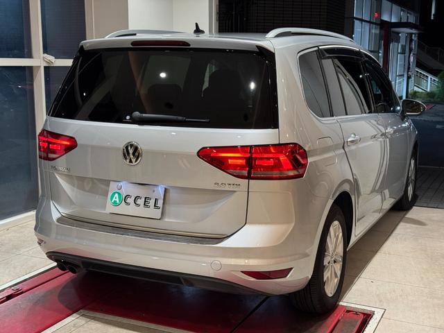 ゴルフトゥーラン TDI コンフォートライン(5枚目)