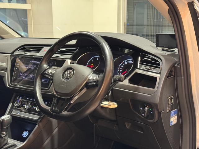 ゴルフトゥーラン TDI コンフォートライン(18枚目)
