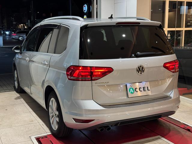 ゴルフトゥーラン TDI コンフォートライン(22枚目)