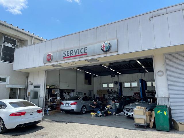 ステルヴィオ クアドリフォリオ アダプティブクルーズコントロール レーンキープアシスト 衝突軽軽減ブレーキ Carplay バックカメラ 前後ドラレコ ETC HID 純正20インチアルミ ワンオーナー(64枚目)