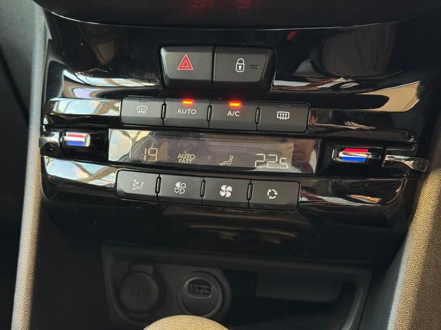 2008 アリュール 弊社下取車 ガラスルーフ Carplay Bカメラ リアパークセンサー シートヒーター クルーズコントロール 純正16インチアルミ(14枚目)