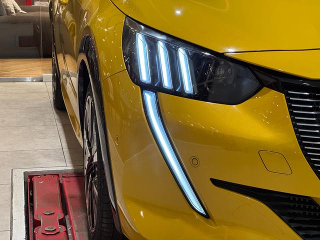 208 GTライン(4枚目)