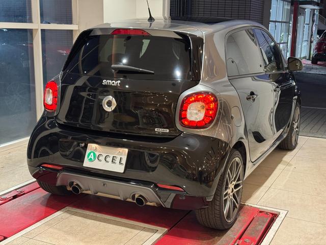 スマートフォーフォー ＢＲＡＢＵＳ　エクスクルーシブ（5枚目）