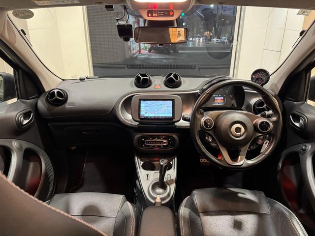 スマートフォーフォー ＢＲＡＢＵＳ　エクスクルーシブ（6枚目）