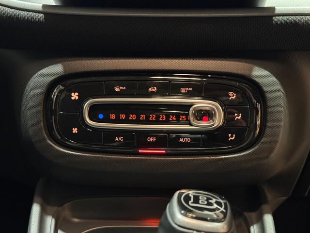 スマートフォーフォー ＢＲＡＢＵＳ　エクスクルーシブ（17枚目）