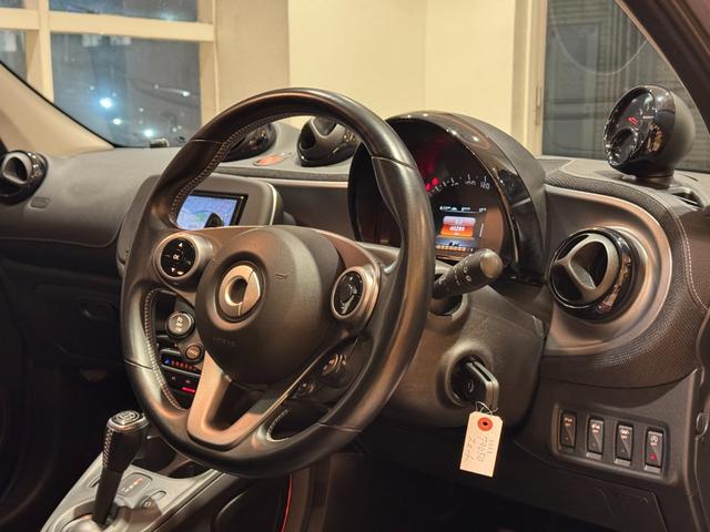 スマートフォーフォー ＢＲＡＢＵＳ　エクスクルーシブ（18枚目）