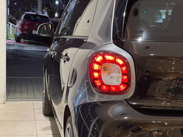 スマートフォーフォー ＢＲＡＢＵＳ　エクスクルーシブ（22枚目）