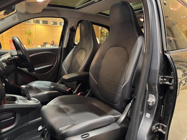 スマートフォーフォー ＢＲＡＢＵＳ　エクスクルーシブ（38枚目）