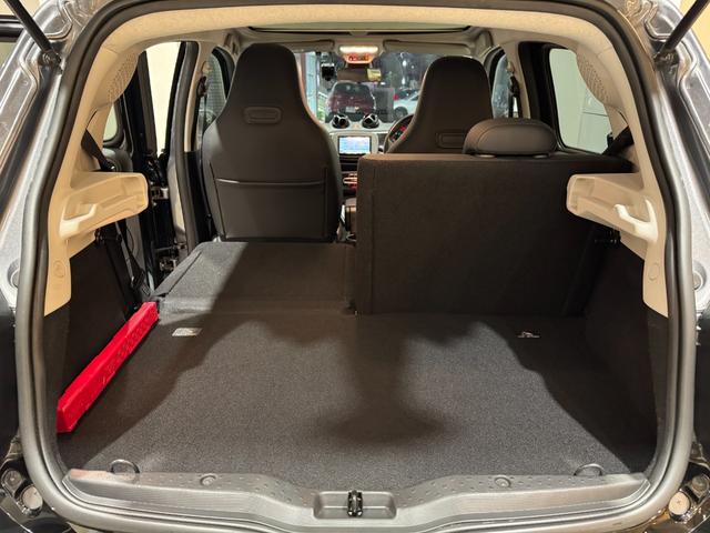 スマートフォーフォー ＢＲＡＢＵＳ　エクスクルーシブ（42枚目）