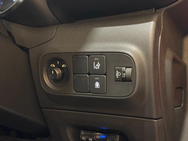 C3 シャイン ガラスルーフ ディスプレイオーディオ ETC バックカメラ リアパークセンサー クルーズコントロール 純正16インチアルミ(12枚目)