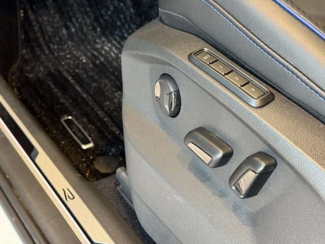 ティグアン Ｒ　ＡＣＣ　本革シート　純正ナビ　全周囲カメラ　ＥＴＣ　Ｃａｒｐｌａｙ　シートヒーター　リアパークセンサー　デジタルメータークラスター　ＬＥＤヘッドライト　純正２１インチナビ（33枚目）
