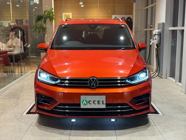 ゴルフトゥーラン ＴＳＩ　Ｒライン　ＡＣＣ　レーンキープアシスト　衝突軽減ブレーキ　純正ナビ　バックカメラ　Ｂｌｕｅｔｏｏｔｈ　ＥＴＣ　ＬＥＤヘッドライト　純正１７インチアルミ（3枚目）