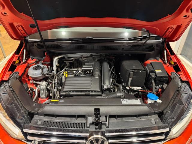ゴルフトゥーラン ＴＳＩ　Ｒライン　ＡＣＣ　レーンキープアシスト　衝突軽減ブレーキ　純正ナビ　バックカメラ　Ｂｌｕｅｔｏｏｔｈ　ＥＴＣ　ＬＥＤヘッドライト　純正１７インチアルミ（24枚目）